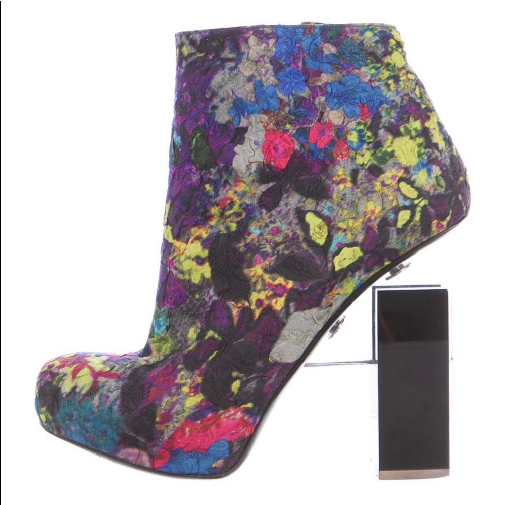 Nicholas kirkwood X Erdem, size 40